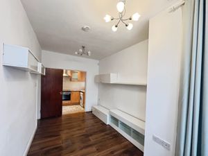 Lounge- click for photo gallery